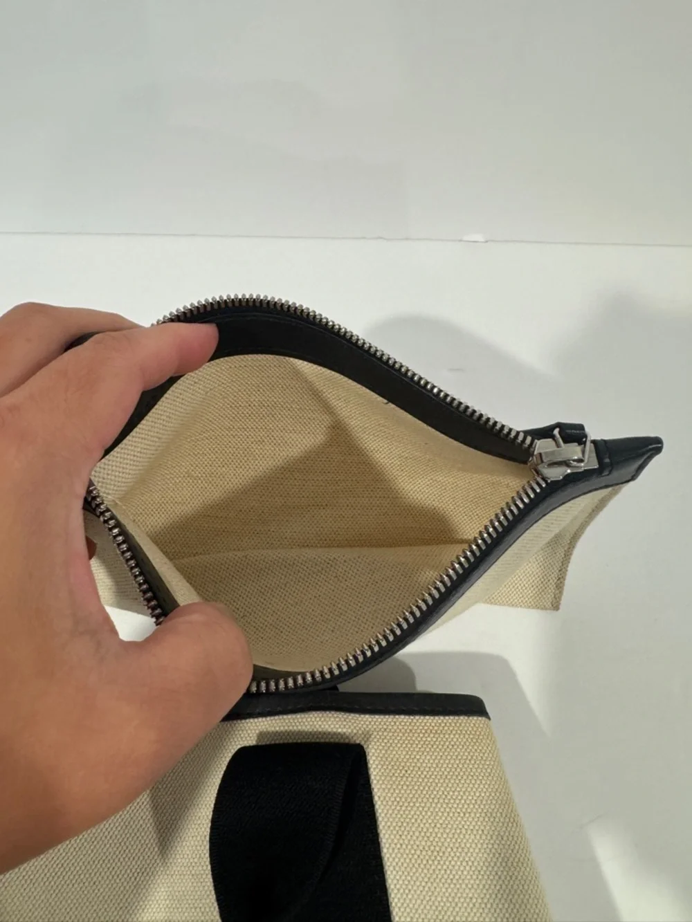 Valencia’s Medium Cabas Tote bag - Picture 5 of 9